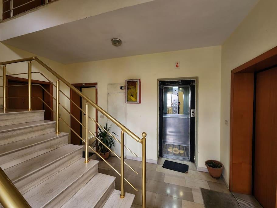 Central Apartment-New Bazar Tirana Exterior foto