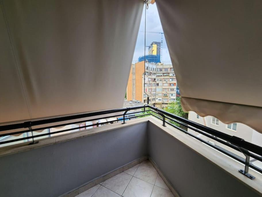 Central Apartment-New Bazar Tirana Exterior foto
